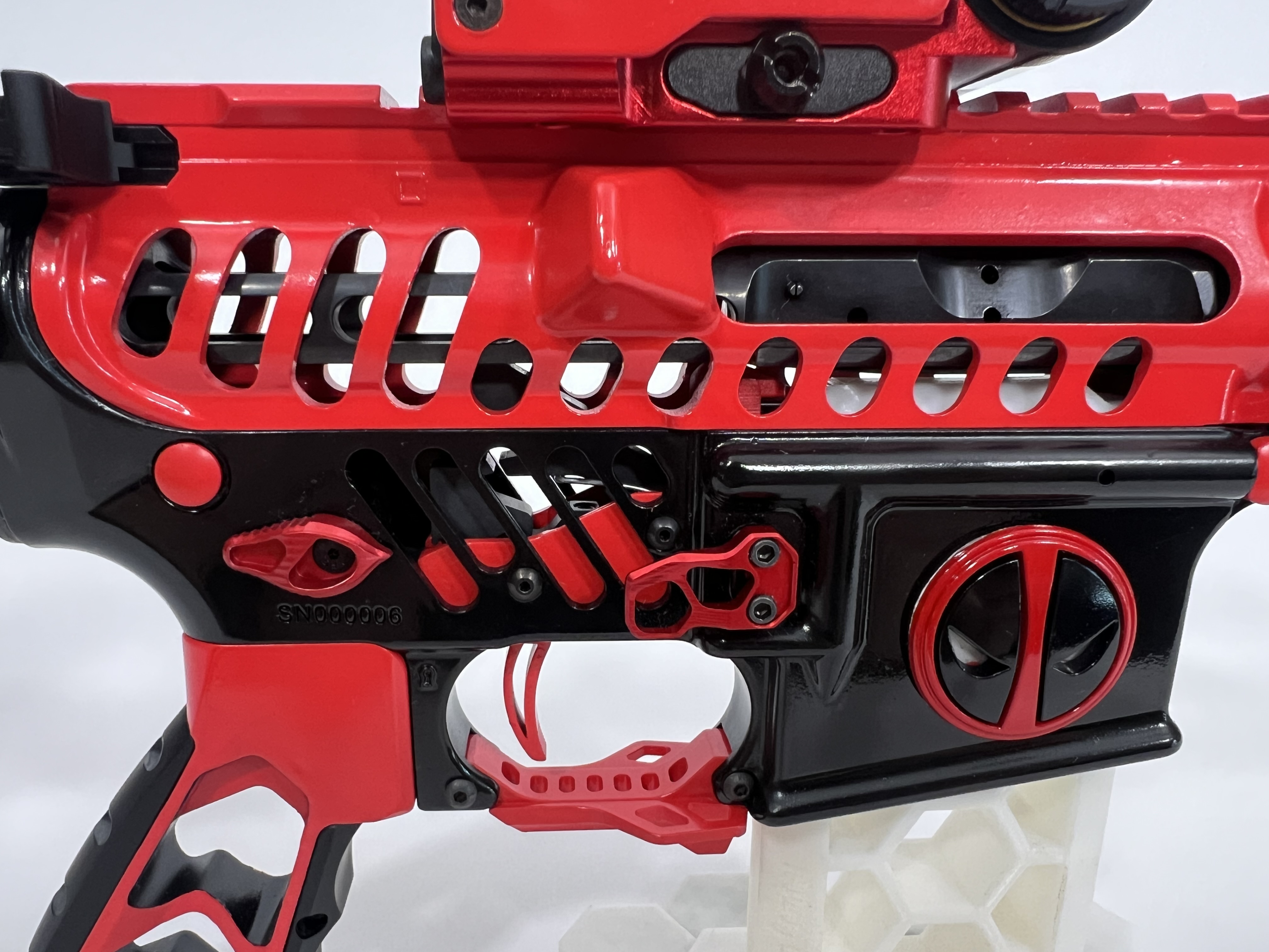 The Deadpool — receiver closeup